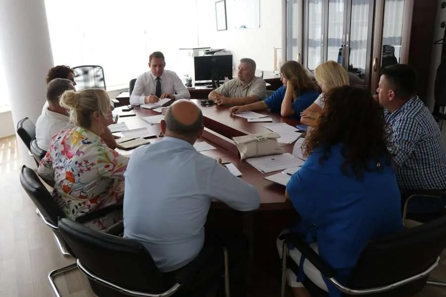 Fillojnë përgatitjet për kthimin e targave ilegale në “RKS”