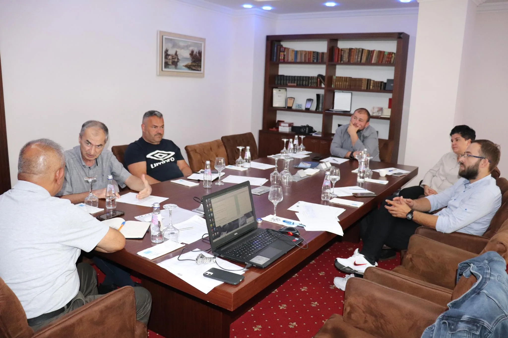 Mbahet takimi i dytë i rrjetit të OShC-ve lidhur me “Promovimi i diversitetit dhe i gjuhës rome në komunën e Prizrenit”
