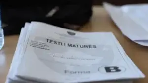 18 nxënës përjashtohen nga Provimi i Maturës, shkak posedimi i telefonit
