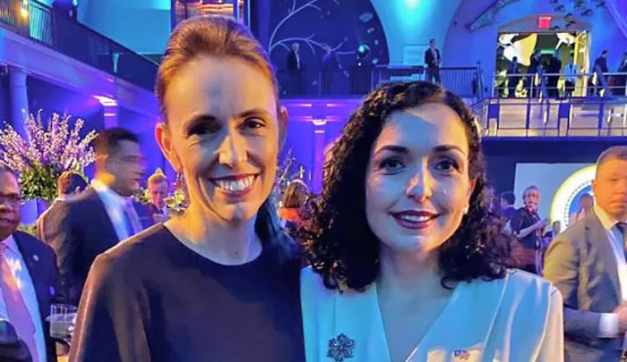 Osmani takohet me kryeministren e Zelandës së Re, Jacinda Ardern