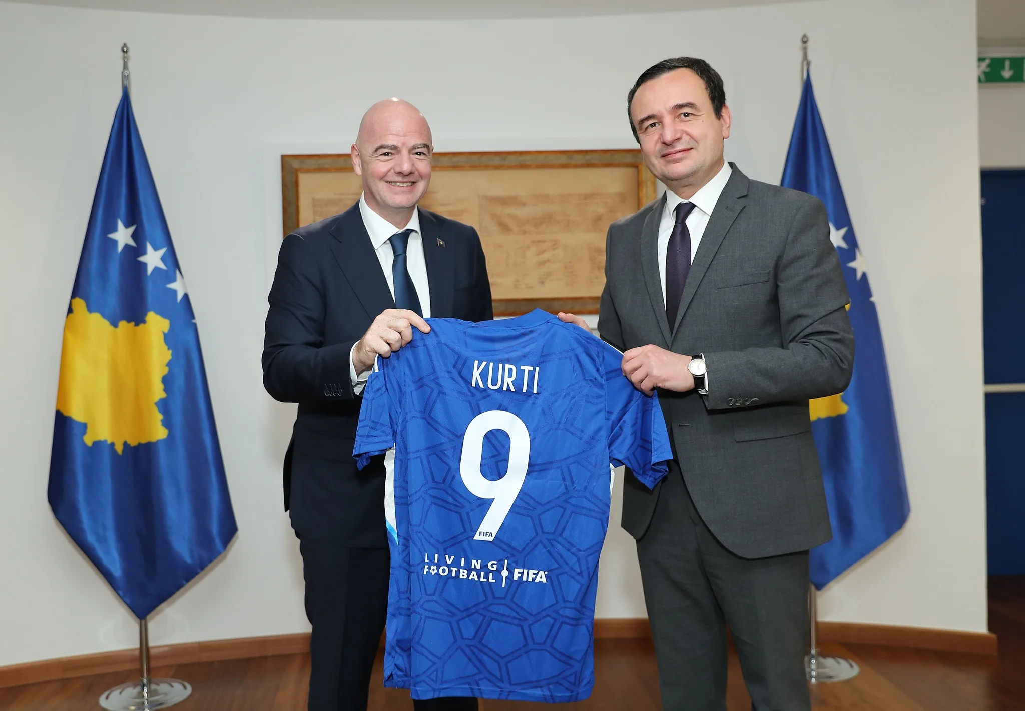 Infantino numrin 9 ia jep Kurtit, ndërsa Osmanit ia dha 10-shin