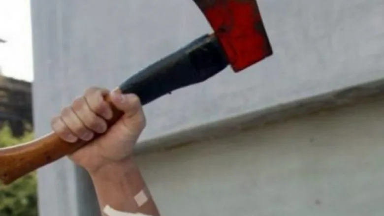 Kërkohet paraburgim ndaj të dyshuarit nga Rahoveci i cili tentoi t’i vriste me sëpatë dy persona