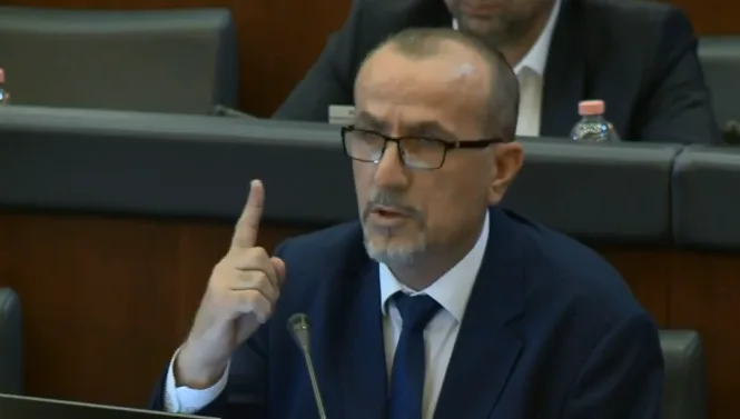 Haxhiu i kërkon Qeverisë të gjejë zgjidhje për grevën: S’ka nevojë për debat