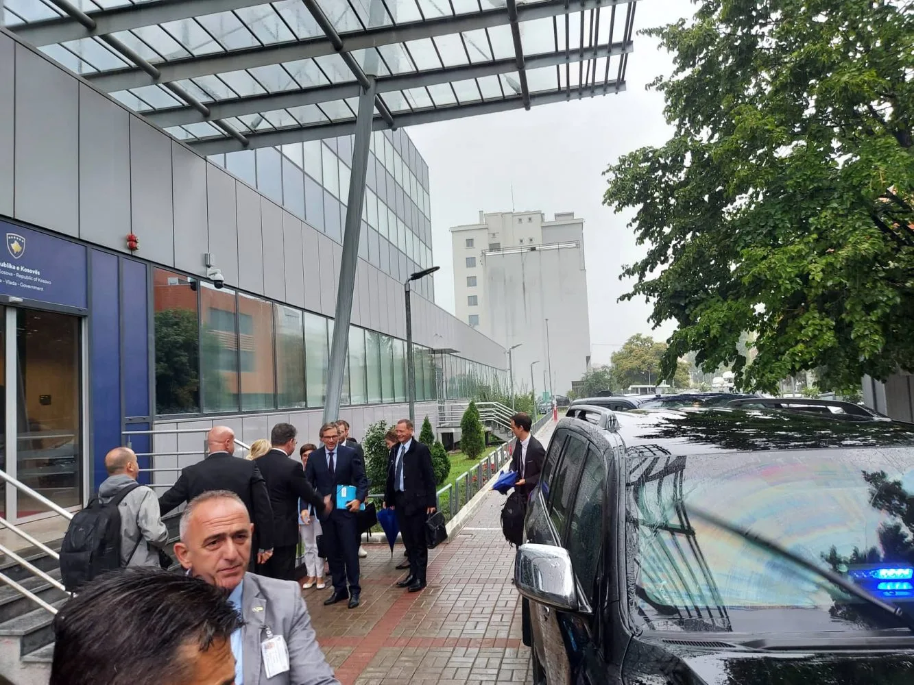 Lajçak dhe këshilltarët e Scholz e Macron nisin takimin me Kurtin