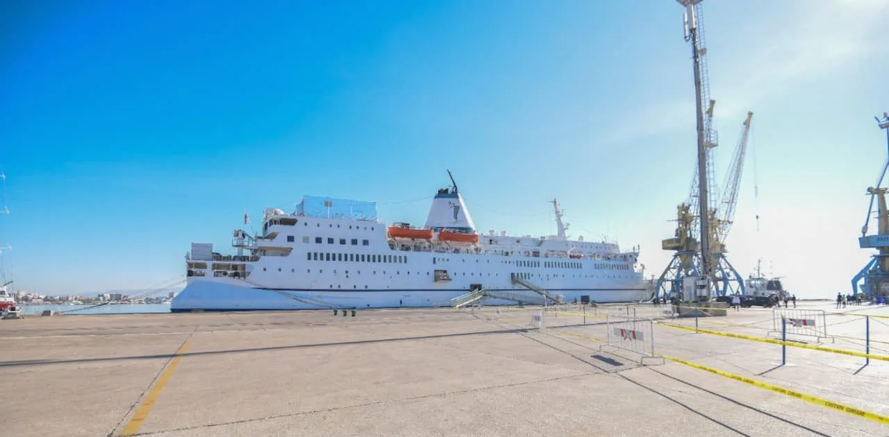 Libraria që u vizitua nga mbi 9 milionë njerëz ndalet në Portin e Durrësit