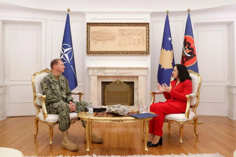 Osmani: Kosova e përkushtuar për bashkëpunim me NATO-n, kundër rreziqeve të sigurisë