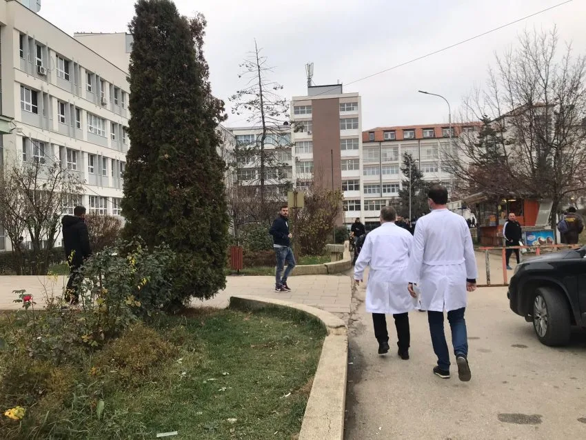 Sindikalistët shëndetësorë paralajmërojnë grevë