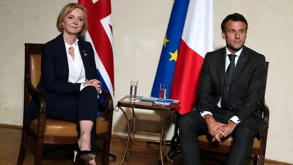 Macron pas dorëheqjes së Truss: Mbretëria e Bashkuar ka nevojë për stabilitet sa më të shpejt
