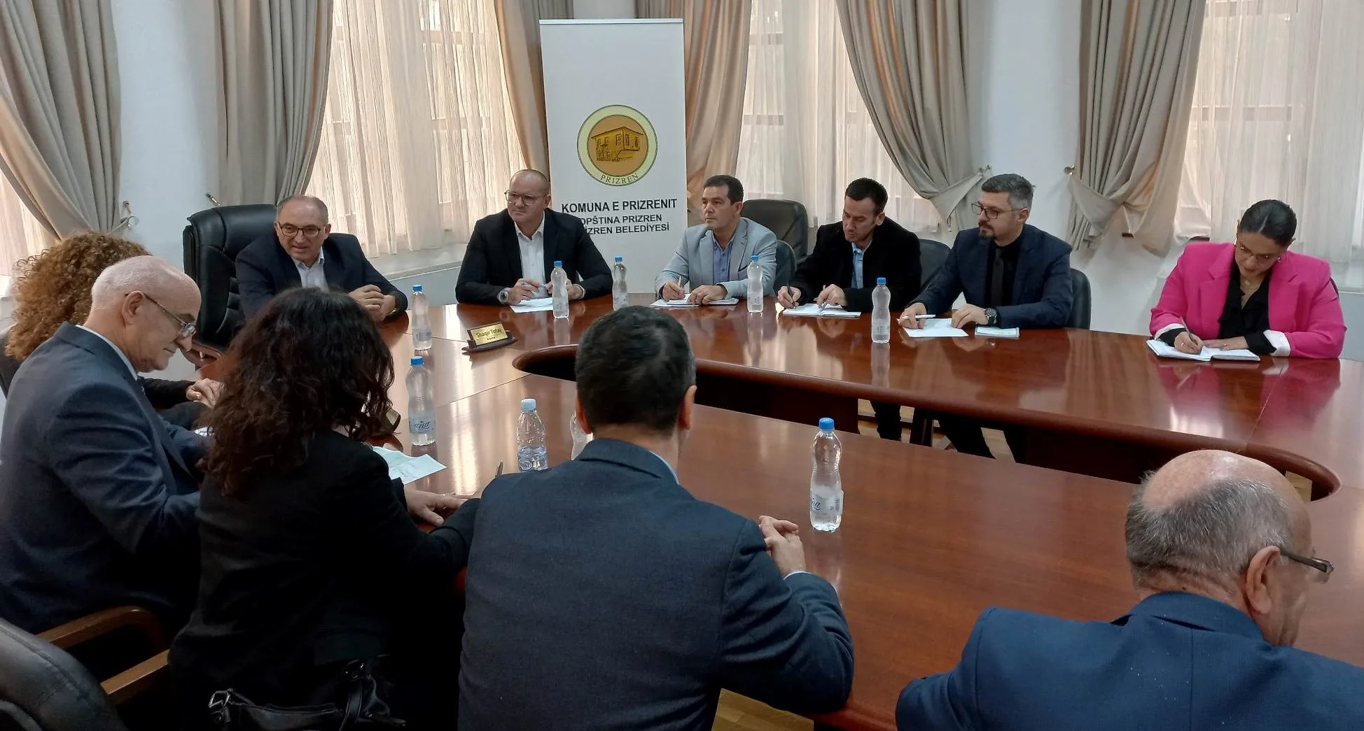 Totaj pret në takim Drejtoreshën e ARDP-së, Arlinda Kazazi Arënliu