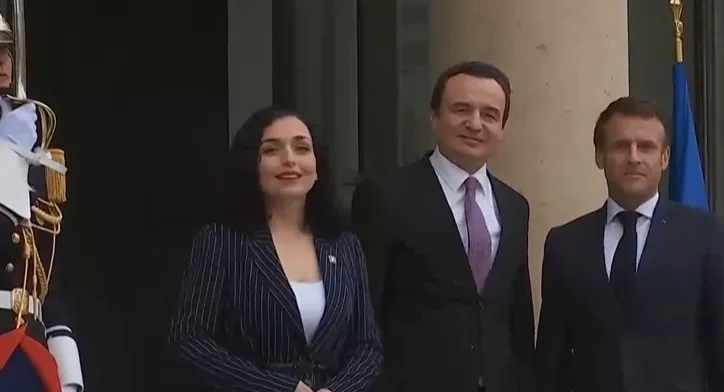 Presidentja Osmani e kryeministri Kurti takohen me Macron-in