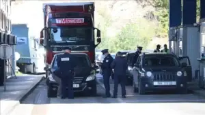 Kosova pajtohet t’u ofrojë lehtësira të përkohshme qytetarëve serbë në Ligjin për të huaj