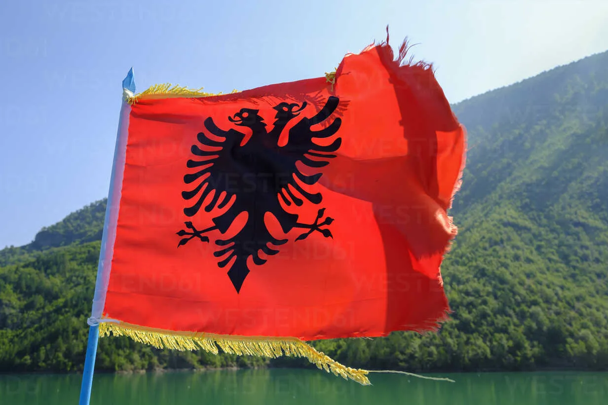 E hëna ditë pushimi në Kosovë për nder të 28 Nëntorit