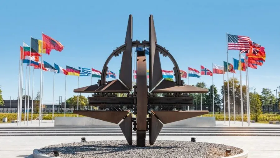 Polonia aktivizon Nenin 4, çfarë do të thotë kjo për anëtarët e NATO-s