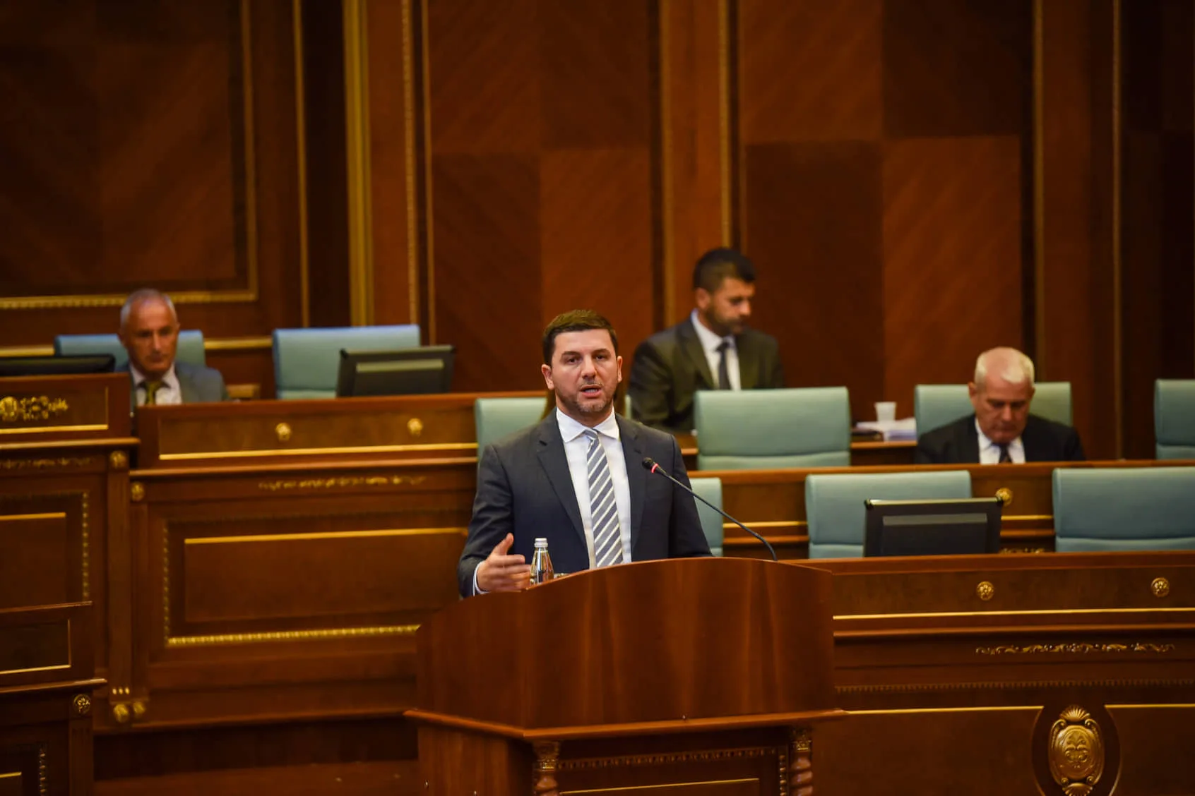 Vetëvendosje refuzon kërkesën e PDK-së që të diskutohet në Kuvend për raportin e DASH-it dhe korrupsionin qeveritar