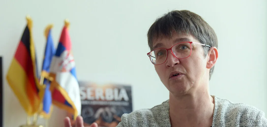 Ambasadorja gjermane në Beograd: Të përshpejtohet procesi i dialogut Kosovë-Serbi
