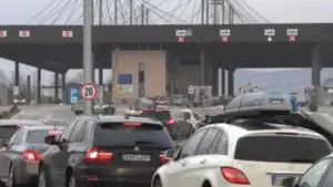 Pritje deri në 3 orë e 20 minuta në Merdare
