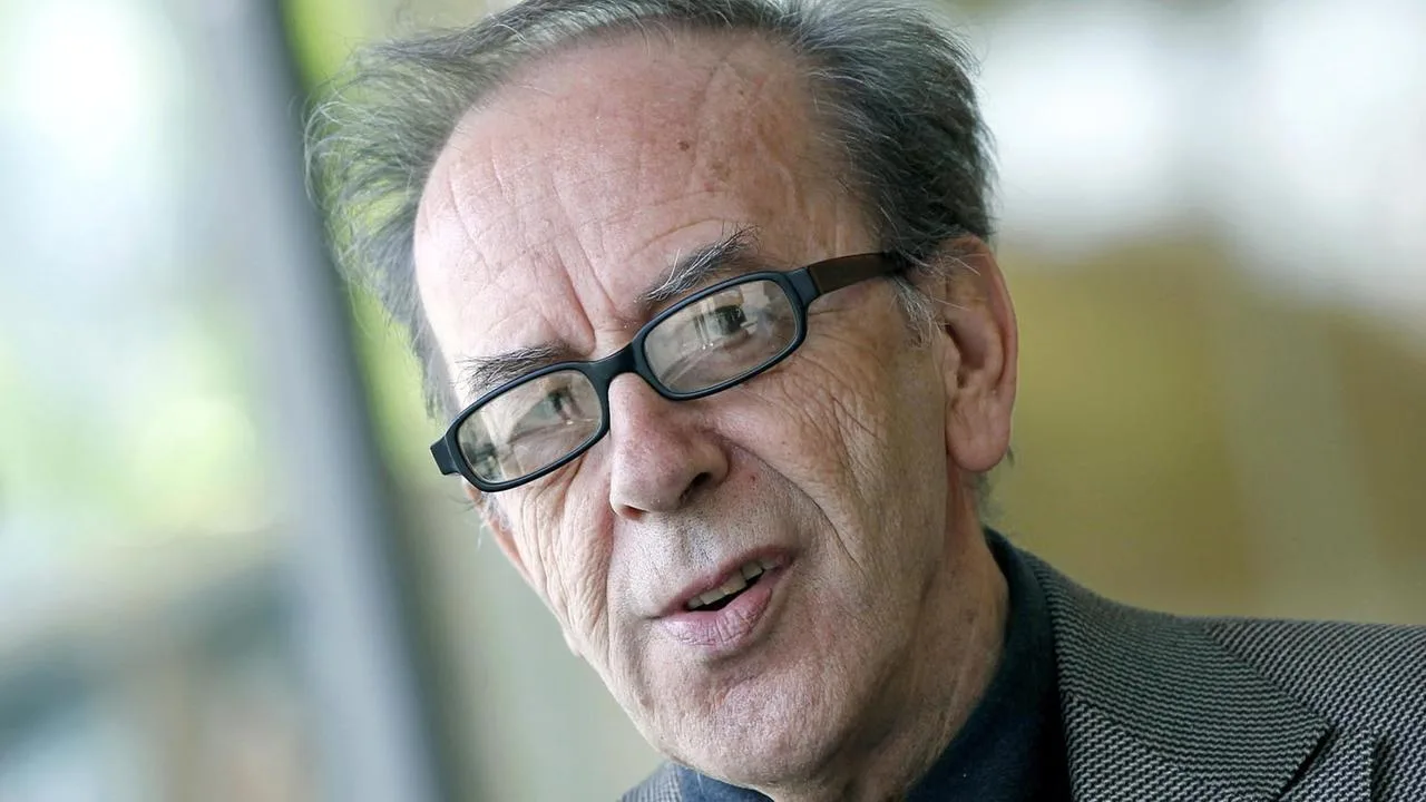 Ismail Kadare ftohet për 15-vjetorin e Pavarësisë së Kosovës