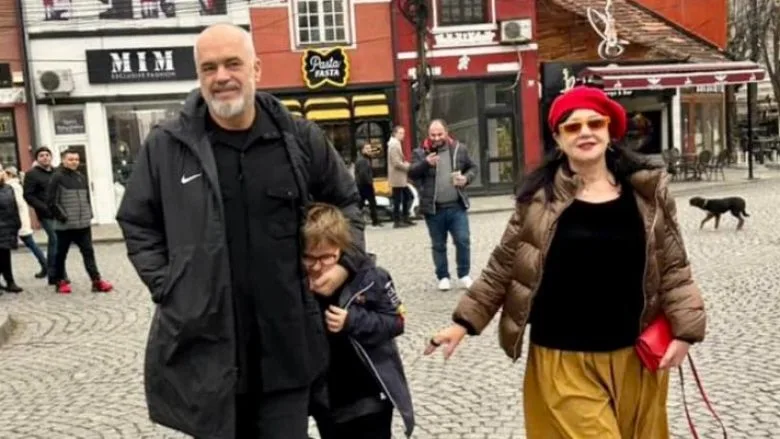 Edi Rama në Prizren: Historia e shqiptaria bashkëjetojnë në ajrin që thith, njerëzit kanë një energji të mirë ngado