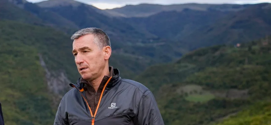 Specialja “godet” krerët në Ditën e Pavarësisë: Edhe Kadri Veselit i vazhdohet paraburgimi