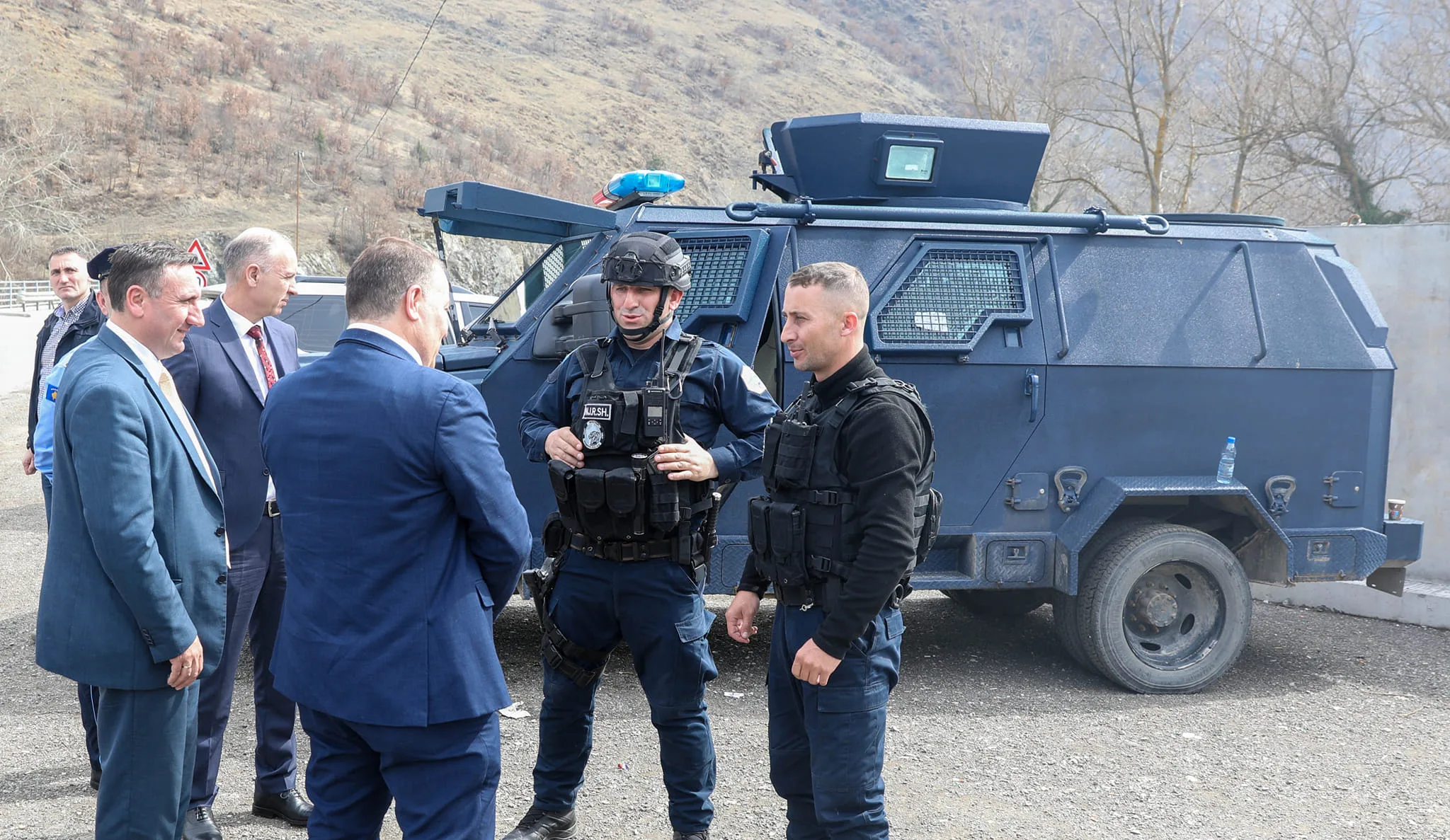 Drejtori i ri i Policisë së Kosovës viziton zyrtarët policorë në veri të vendit