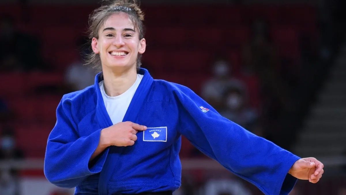 Nora Gjakova shkon në finale, për medaljen e artë ka përballë një serbe