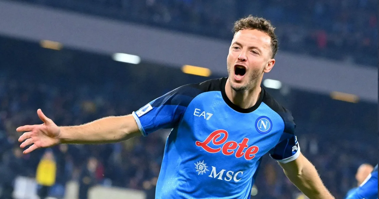Rrahmani shënon gol, Napoli fiton ndaj Atalantas