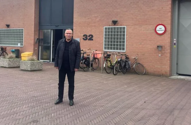 Bedri Hamza viziton ish-krerët e UÇK-së në Hagë