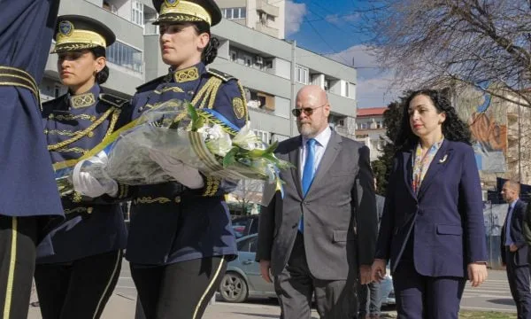 Presidentja dhe Ambasadori amerikan kujtojnë Albrightin: Shpëtoi jetë të panumërta