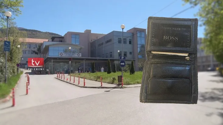 Prizrenasi gjen një kuletë me para në oborrin e Spitalit të Prizrenit, kërkon personin që t’ia kthejë