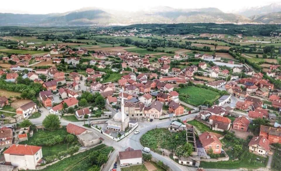 Sot në Piranë mbahet dëgjimi publik për përgatitjen e buxhetit të vitit 2025 për banorët e fshatrave të Përdrinisë