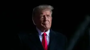 Trumpi përgjigjet me rritje të tarifave botërore