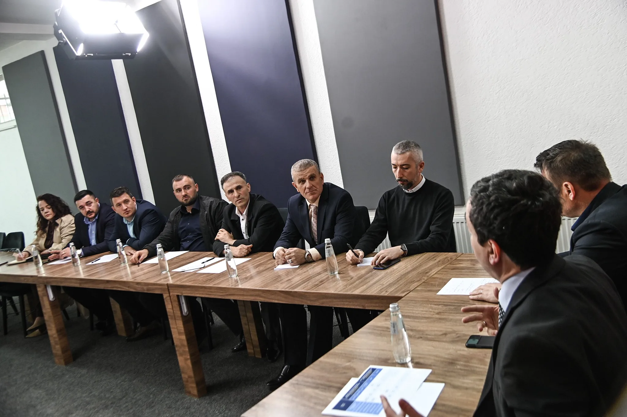 Kryeministri Kurti takon kandidatët e LVV-së që garojnë për kryetar të komunave në zgjedhjet e 23 prillit