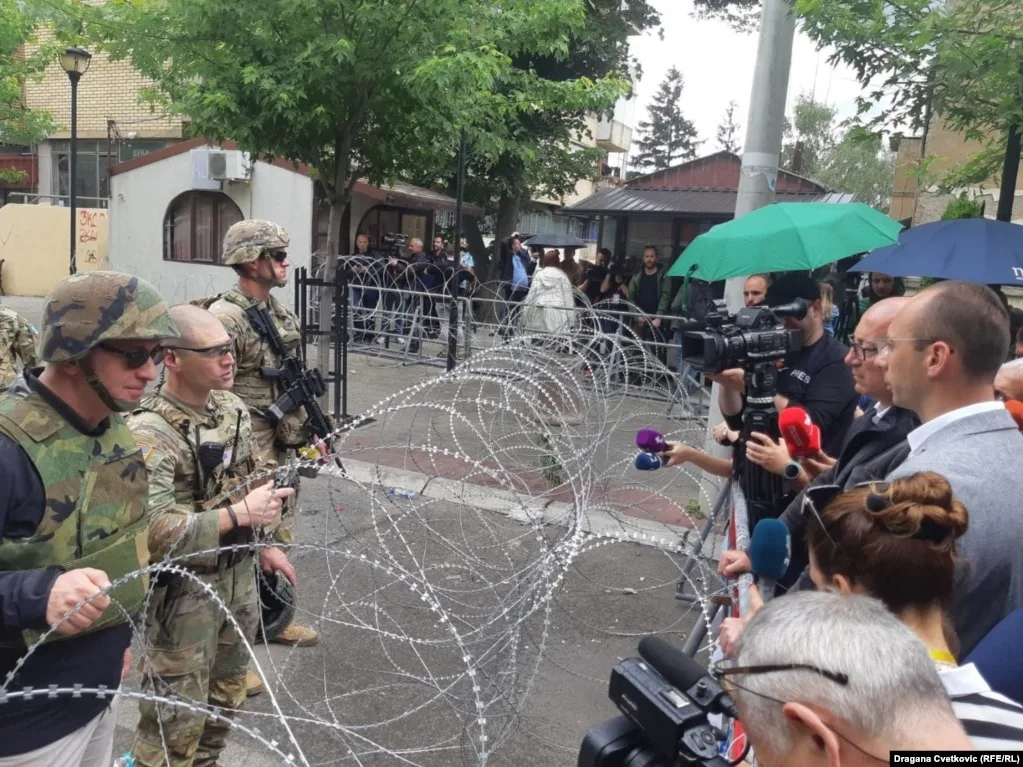 KFOR-i- Listes Serbe në Zveçan: “Ju na rrezikuat të hënën, nuk e harrojmë atë dite”