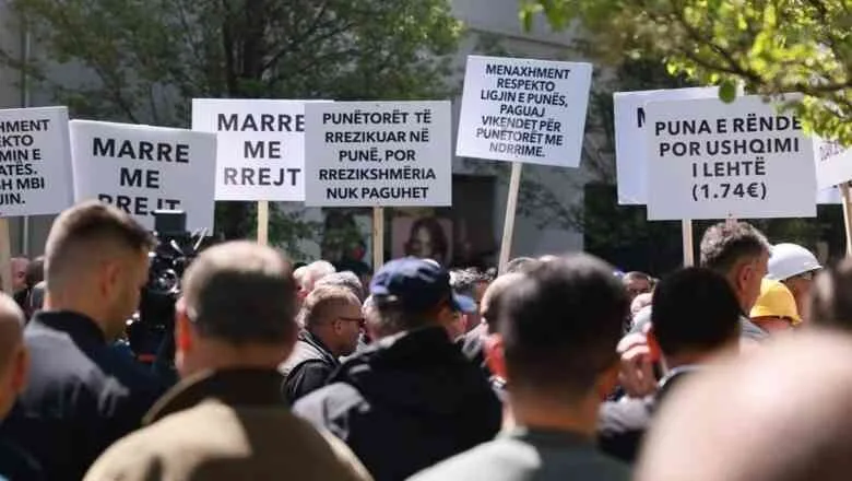 Punëtorët privat në institucionet shtetërore paralajmërojnë lëshim kolektiv të punës