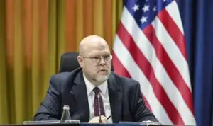 Hovenier: Marrëdhëniet SHBA-Kosovë 16 muajt e fundit kanë marrë goditje serioze