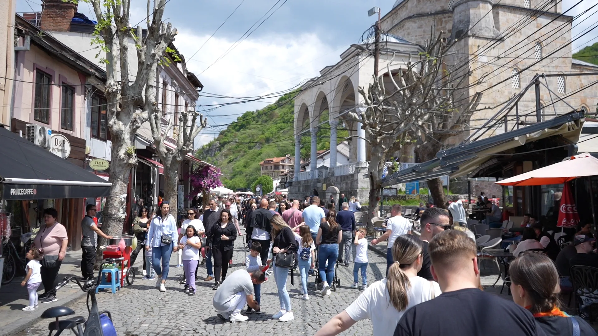 Drejtoria për Turizëm në Komunën e Prizrenit, bën thirrje për shfrytëzimin e shtëpizave të drurit për “Vera Kulturore”