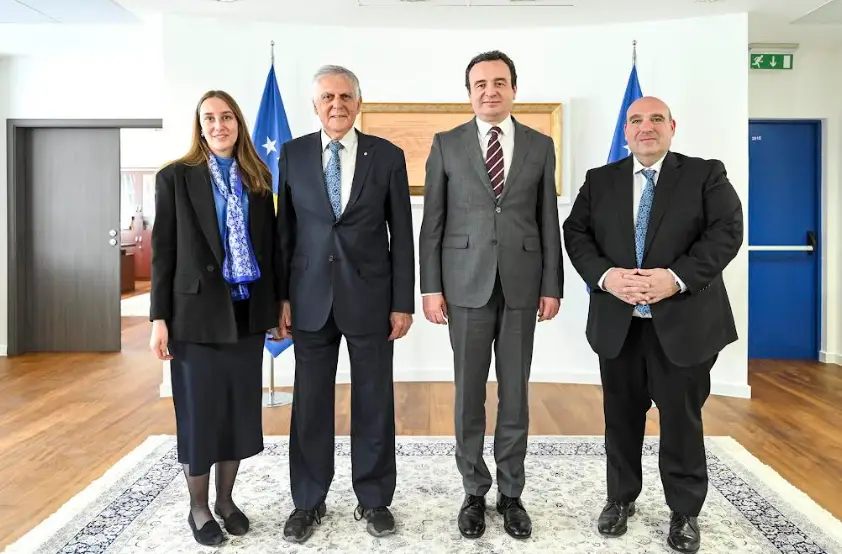 Nobelisti pritet ne takim nga kryeministri Kurti