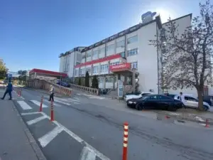 QKUK trajtoi 75 raste të të lënduarve nga aksidentet në fundjavë