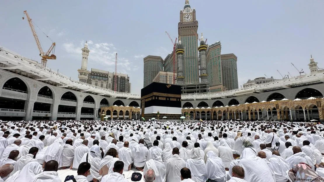 Miliona muslimanë po bëjnë pelegrinazh në Mekë