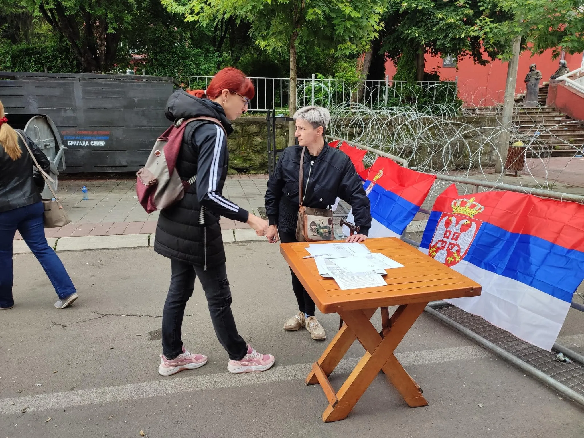 Sveçla: Serbët e Kosovës po detyrohen të marrin pjesë në protesta