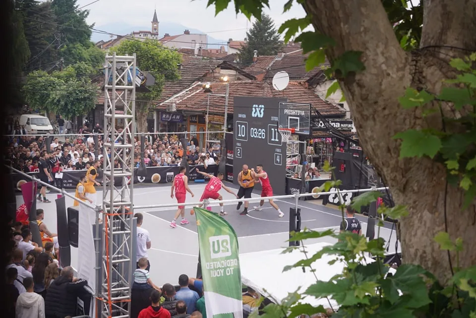 Për herë të parë në Prizren fillon aktiviteti basketbollistik ”Streetball”, luajnë 8 ekipe nga mbarë Kosova