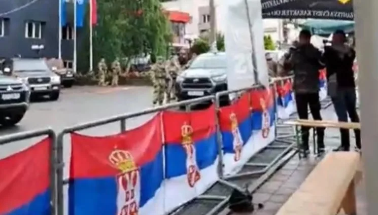 Nëntë gazetarë të lënduar nga sulmi në Leposaviq