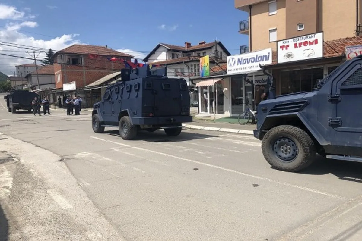 Në veri dëgjohen thirrjet “tradhti” e ofendime ndaj Vuçiqit
