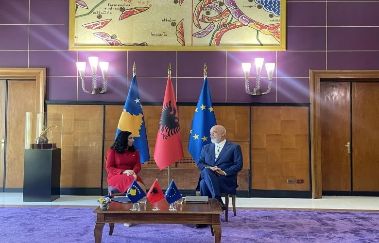 Osmani takohet me kryeministrin Rama