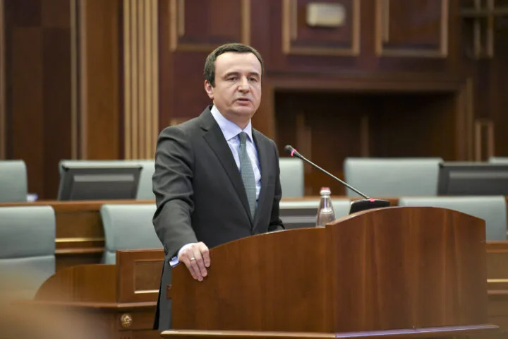 Kurti i raporton nesër kuvendit për takimin e fundit në Bruksel