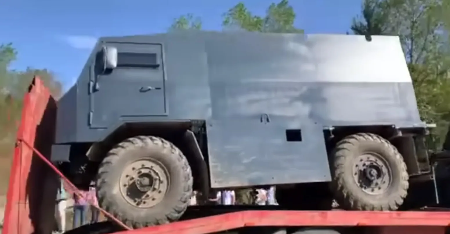 Policia e Kosovës sot ka nxjerrë autoblindën e dytë në malet e fshatit Banjskë të Zveçanit