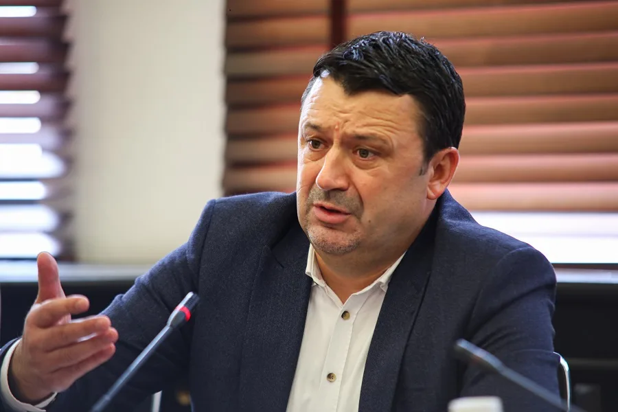 Deputeti i PDK-së: Nuk i kemi votat për ta rrëzuar Kurtin