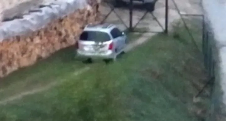Gjendet edhe një veturë me armatim në veri