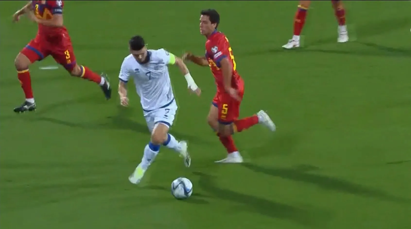 Milot Rashica shënon golin e dytë dhe i jep siguri Kosovës