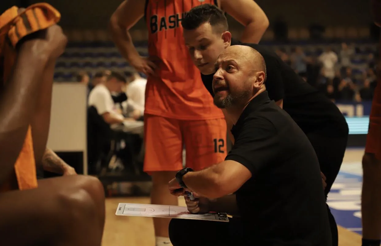 KB Bashkimi ndan rrugët me trajnerin, Edin Kërveshi